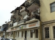 İcarəyə verilir 1 otaqlı 55 m2 köhnə tikili Təhsil Nazirliyi