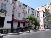 İcarəyə verilir 3 otaqlı 60 m2 ofis Axundov bağı