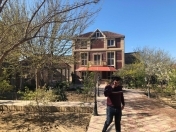 İcarəyə verilir 5 otaqlı 300 m2 bağ evi Novxanı