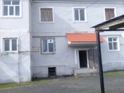 Satılır 2 otaqlı 52 m2 köhnə tikili Qax