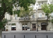 Satılır 2 otaqlı 75 m2 köhnə tikili Sahil