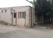 Satılır 8 otaqlı 4 m2 həyət evi Bakı