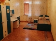 İcarəyə verilir 4 otaqlı 245 m2 yeni tikili Sirk