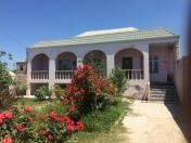 Satılır 3 otaqlı 130 m2 həyət evi Binə