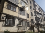 Satılır 2 otaqlı 45 m2 köhnə tikili 5 mkr