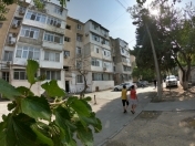 Satılır 1 otaqlı 31.25 m2 köhnə tikili Elit ticarət mərkəzi