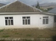 Satılır 3 otaqlı 115 m2 bağ evi Lerik