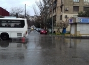 Satılır 2 otaqlı 65 m2 köhnə tikili Ayna Sultanova heykəli