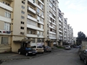 Satılır 3 otaqlı 100 m2 köhnə tikili 8 km