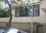 Satılır 1 otaqlı 80 m2 köhnə tikili 8 mkr