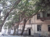 Satılır 2 otaqlı 60 m2 köhnə tikili Badamdar