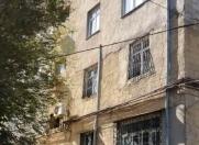 Satılır 4 otaqlı 85 m2 köhnə tikili Biləcəri