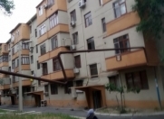 Satılır 2 otaqlı 52 m2 köhnə tikili 4 mkr