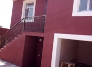 Satılır 5 otaqlı 1.5 m2 həyət evi Qaraçuxur