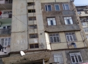 Satılır 5 otaqlı 112 m2 köhnə tikili Əhmədli m.