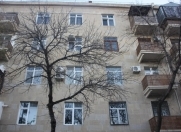 İcarəyə verilir 3 otaqlı 95 m2 köhnə tikili Neftçilər m.