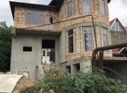 Satılır 7 otaqlı 360 m2 həyət evi Quba