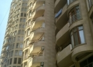 Satılır 5 otaqlı 210 m2 yeni tikili Şah İsmayıl Xətai m.