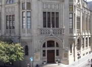 Satılır 3 otaqlı 100 m2 köhnə tikili Axundov bağı