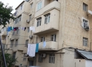 Satılır 3 otaqlı 100 m2 köhnə tikili Badamdar