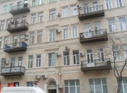 Satılır 2 otaqlı 45 m2 köhnə tikili 28 May m.