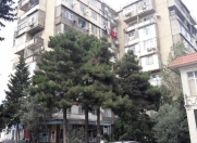 Satılır 1 otaqlı 40 m2 köhnə tikili Xalqlar Dostluğu m.