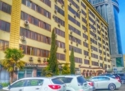 Satılır 2 otaqlı 45 m2 köhnə tikili Ayna Sultanova heykəli