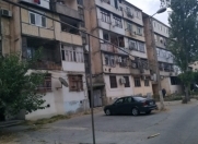 Satılır 4 otaqlı 130 m2 köhnə tikili 8 km