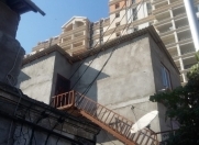 Satılır 2 otaqlı 50 m2 həyət evi Rusiya səfirliyi