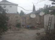 Satılır 9 otaqlı 2000 m2 həyət evi Qaraçuxur