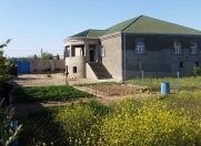 Satılır 5 otaqlı 16 m2 həyət evi Binə