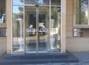 İcarəyə verilir 17 otaqlı 330 m2 obyekt Qara Qarayev m.