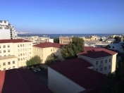 Satılır 4 otaqlı 100 m2 köhnə tikili İçəri Şəhər m.