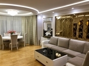 Satılır 3 otaqlı 136 m2 yeni tikili Nəsimi r.
