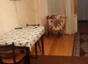 İcarəyə verilir 2 otaqlı 65 m2 köhnə tikili Badamdar