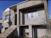 Satılır 4 otaqlı 110 m2 həyət evi Y.Ramana