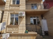 Satılır 4 otaqlı 140 m2 həyət evi Əmircan