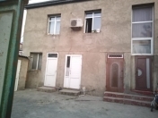 Satılır 10 otaqlı 300 m2 həyət evi Əhmədli