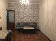 Satılır 2 otaqlı 70 m2 köhnə tikili 8 mkr