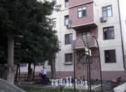 Satılır 2 otaqlı 56 m2 köhnə tikili Memar Əcəmi m.