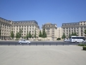 Satılır 4 otaqlı 140 m2 yeni tikili Bayıl