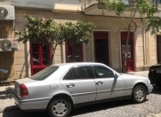 Satılır 4 otaqlı 220 m2 obyekt Fəvvarələr meydanı