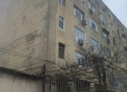 Satılır 1 otaqlı 35 m2 köhnə tikili Bakıxanov