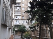 Satılır 4 otaqlı 60 m2 köhnə tikili Hüseyn Cavid parkı