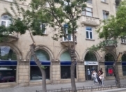 Satılır 3 otaqlı 105 m2 köhnə tikili Səbail r.