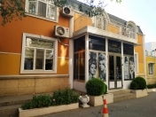 İcarəyə verilir 2 otaqlı 90 m2 obyekt Xalqlar Dostluğu m.