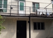 Satılır 4 otaqlı 130 m2 həyət evi AMAY