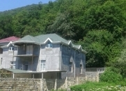 İcarəyə verilir 4 otaqlı 120 m2 villa Qax