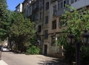 Satılır 3 otaqlı 72 m2 köhnə tikili 5 mkr