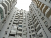 Satılır 3 otaqlı 120 m2 yeni tikili Gənclik m.